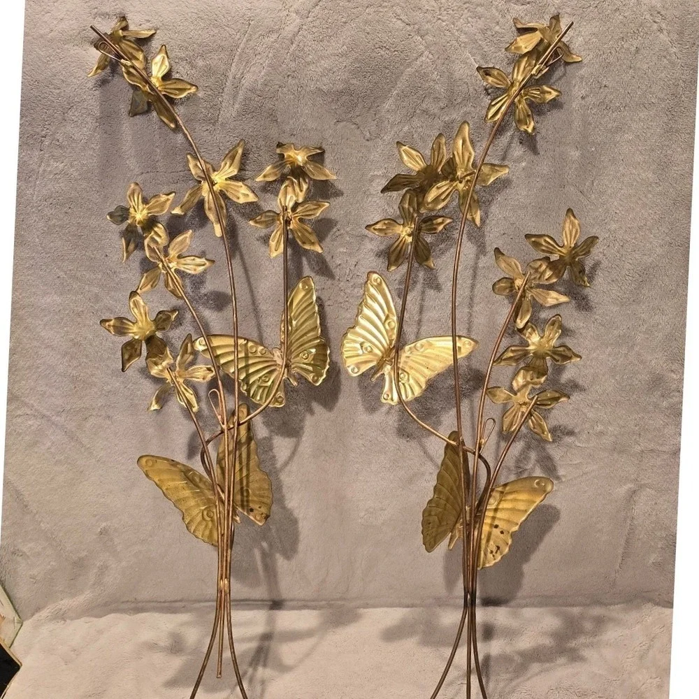 Unbranded vintage gold